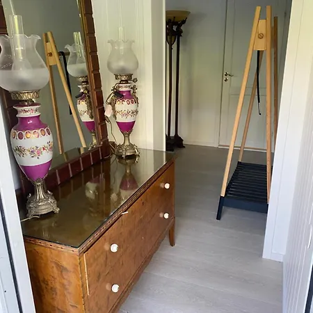 Апартаменты Hybel Leies Ut Plass Til 3 *